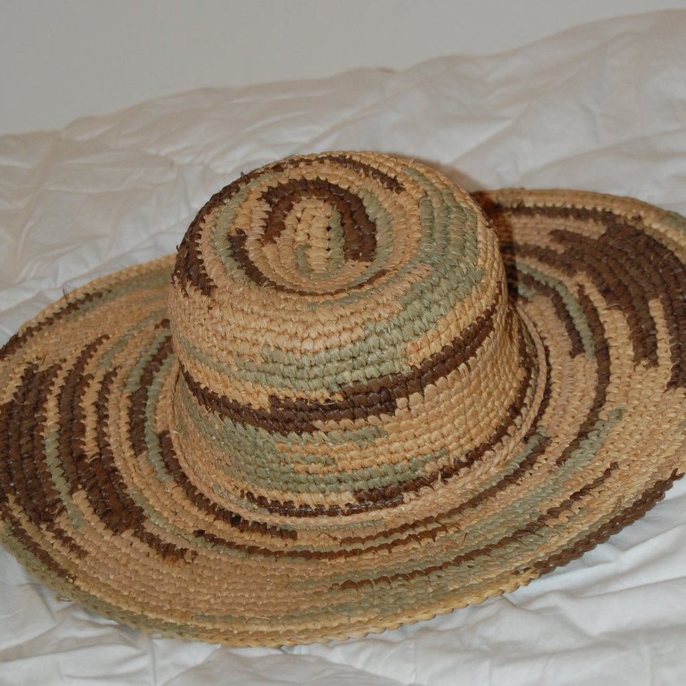 Women's Gold Coast Sun Wear 100% Natural Fiber  4 1/2" Rim & 4 1/2" Crown